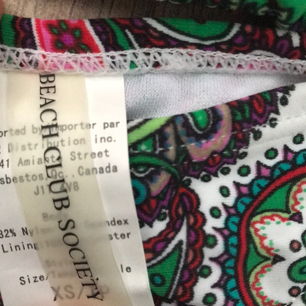 Swimsuit - Picture 3 of 4